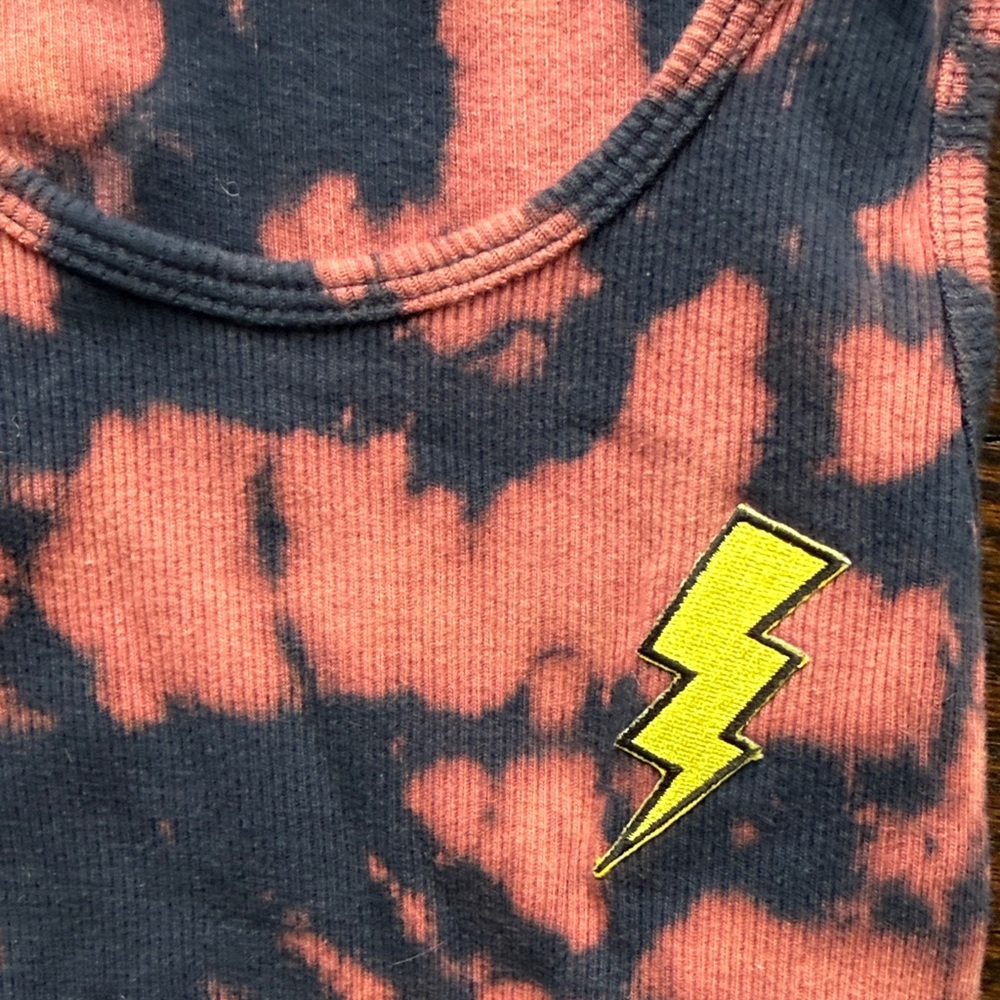 Stylish Tie-Dye Tank Top with Lightning Bolt - Picture 3 of 3